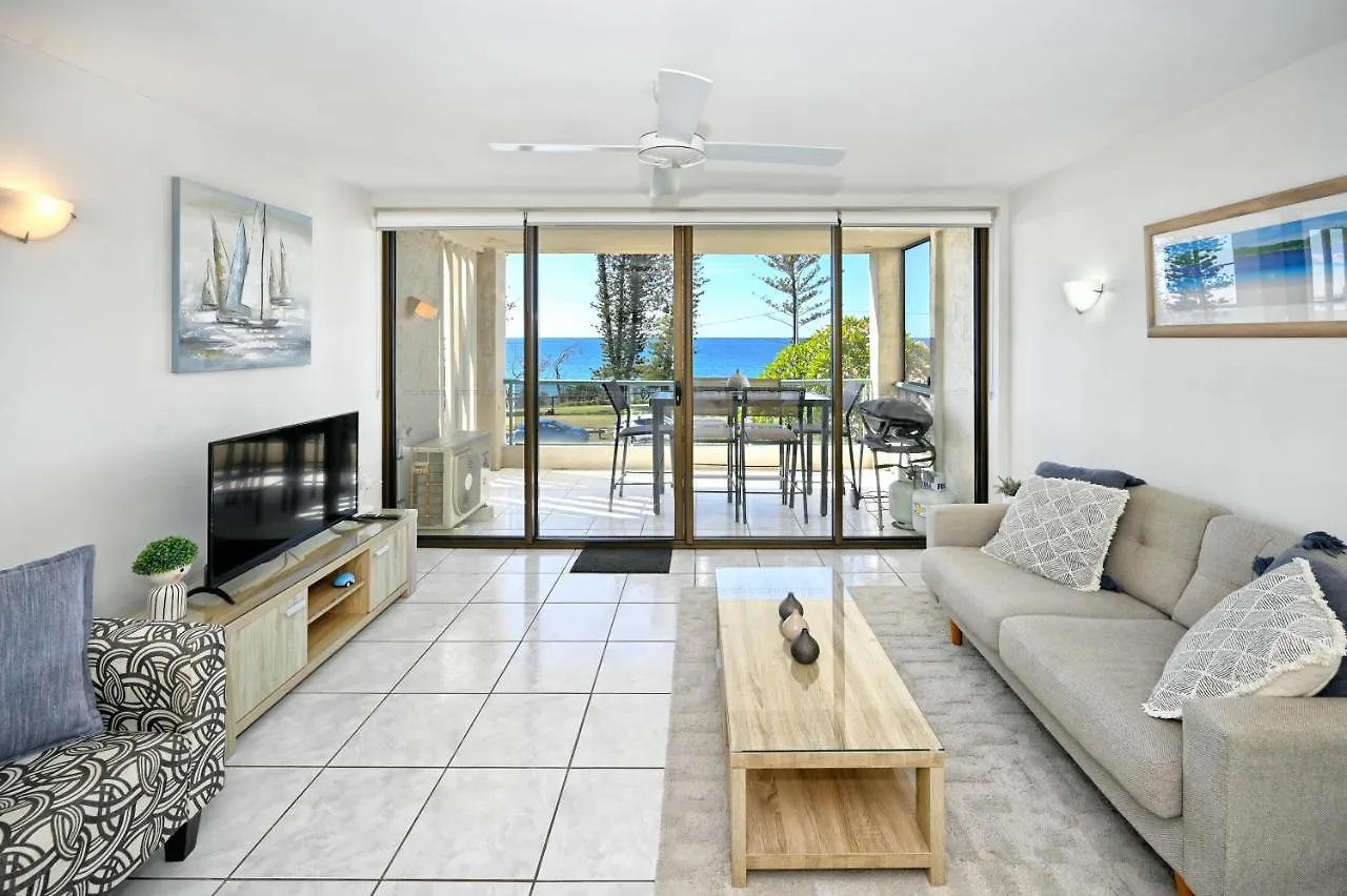 Beachfront Choices Choices Choices 알렉산드라헤드랜드