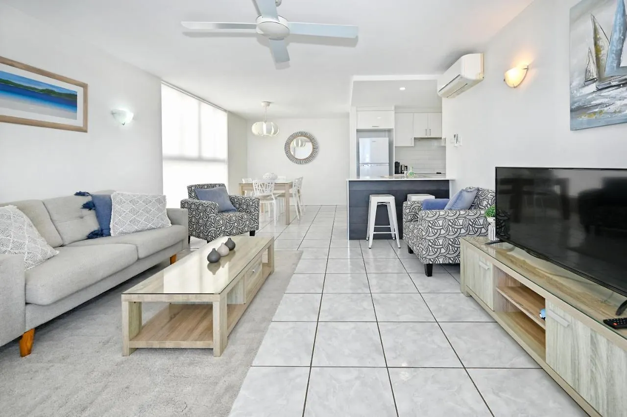 Beachfront Choices Choices Choices Alexandra Headland Appartement